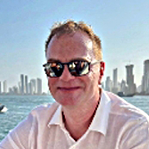 Peter Krapp 正方形.jpg